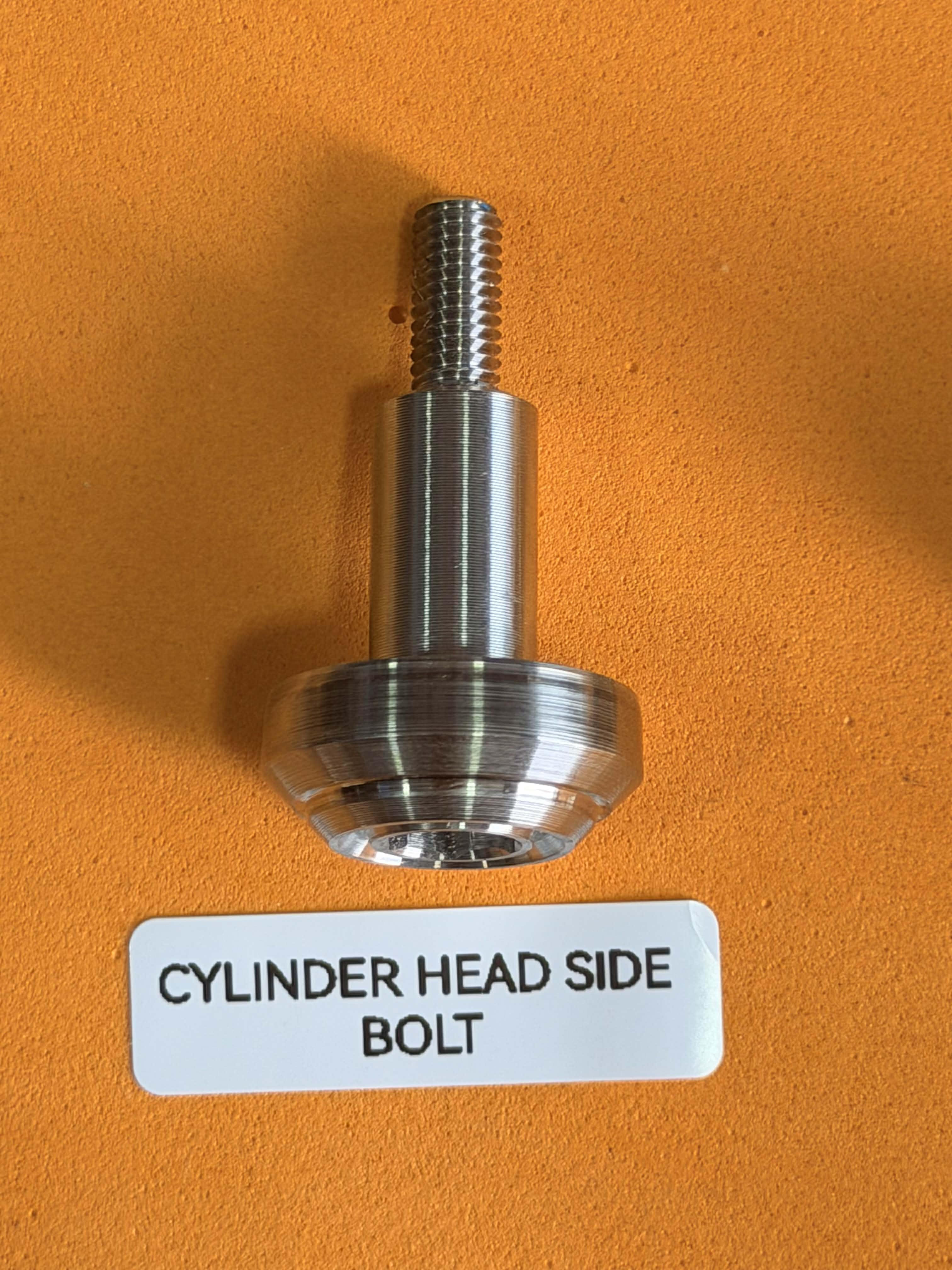 CYLINDER HEAD SIDE BOLT RAIDER FI