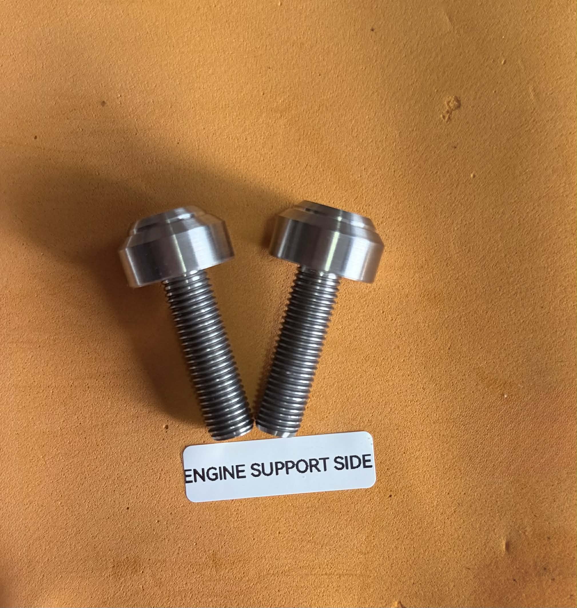 ENGINE SUPPORT SIDE
