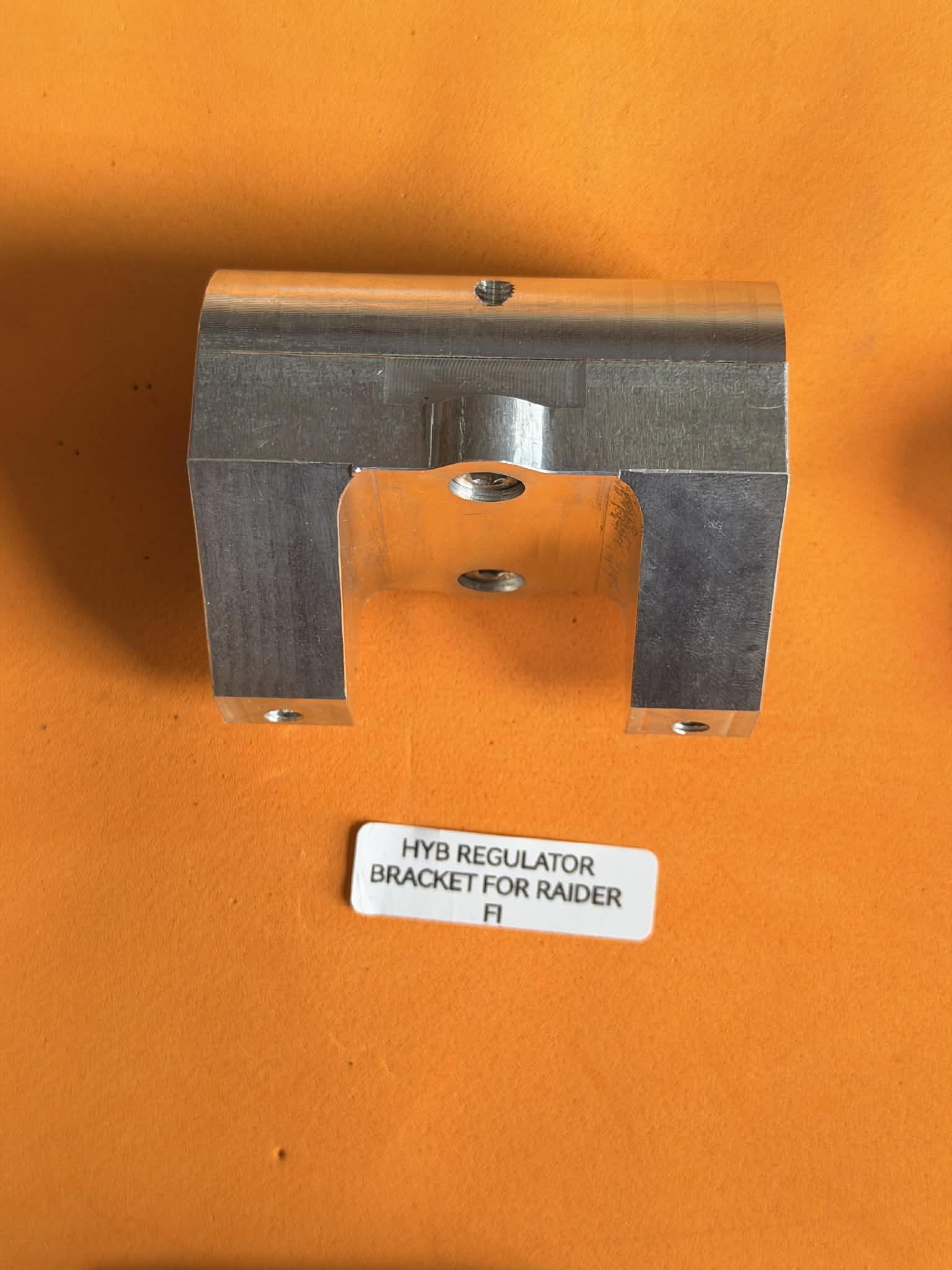HYB FUEL REGULATOR BRACKET